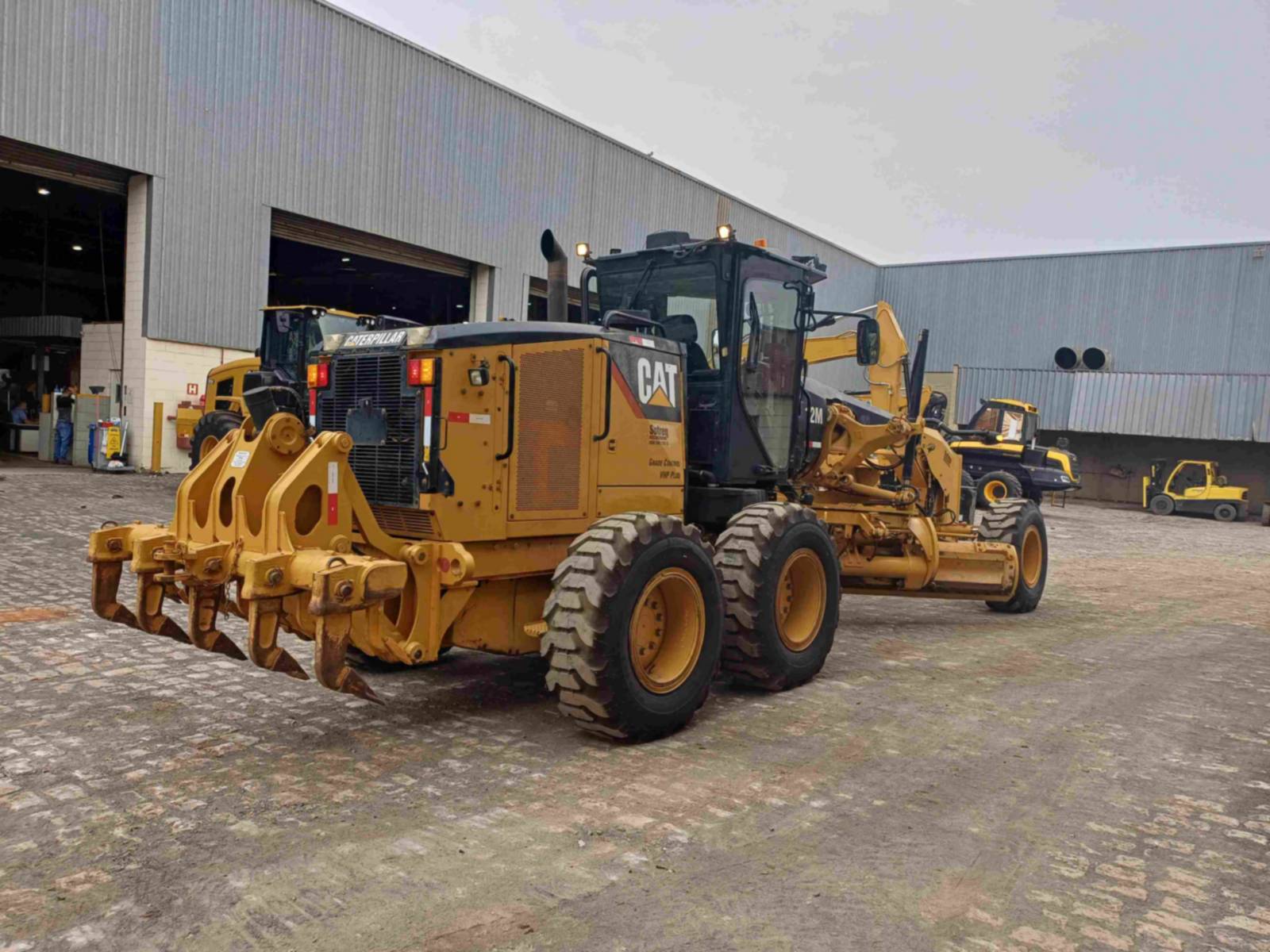 Motoniveladora Caterpillar 12M 2018 - Imagem 3