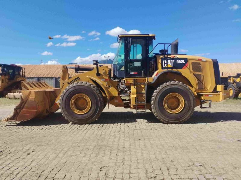 Pá Carregadeira Caterpillar  966L 2019 - Imagem 10