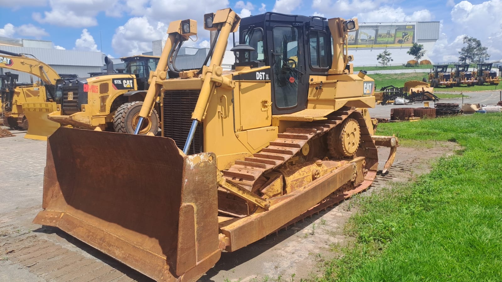 Trator de esteira Caterpillar D6T 2021 - Imagem 6