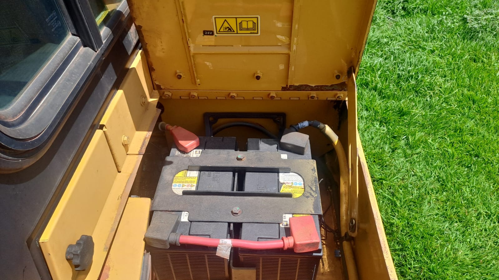 Trator de esteira Caterpillar D6T 2021 - Imagem 8