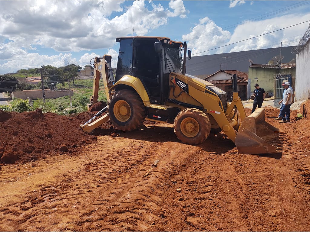 Retroescavadeira Caterpillar 416F2 2020 - Imagem 1