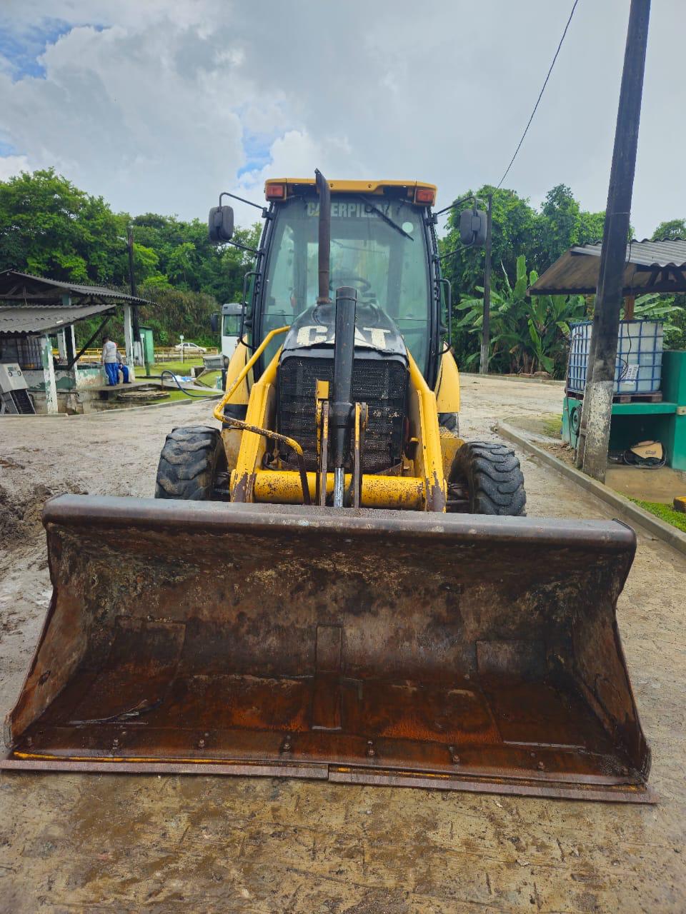 Retroescavadeira Caterpillar 416E 2011 - Imagem 5