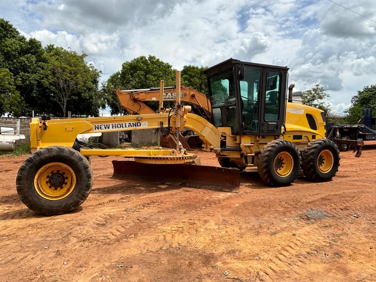 Motoniveladora New Holland RG170 2010 - Imagem 1