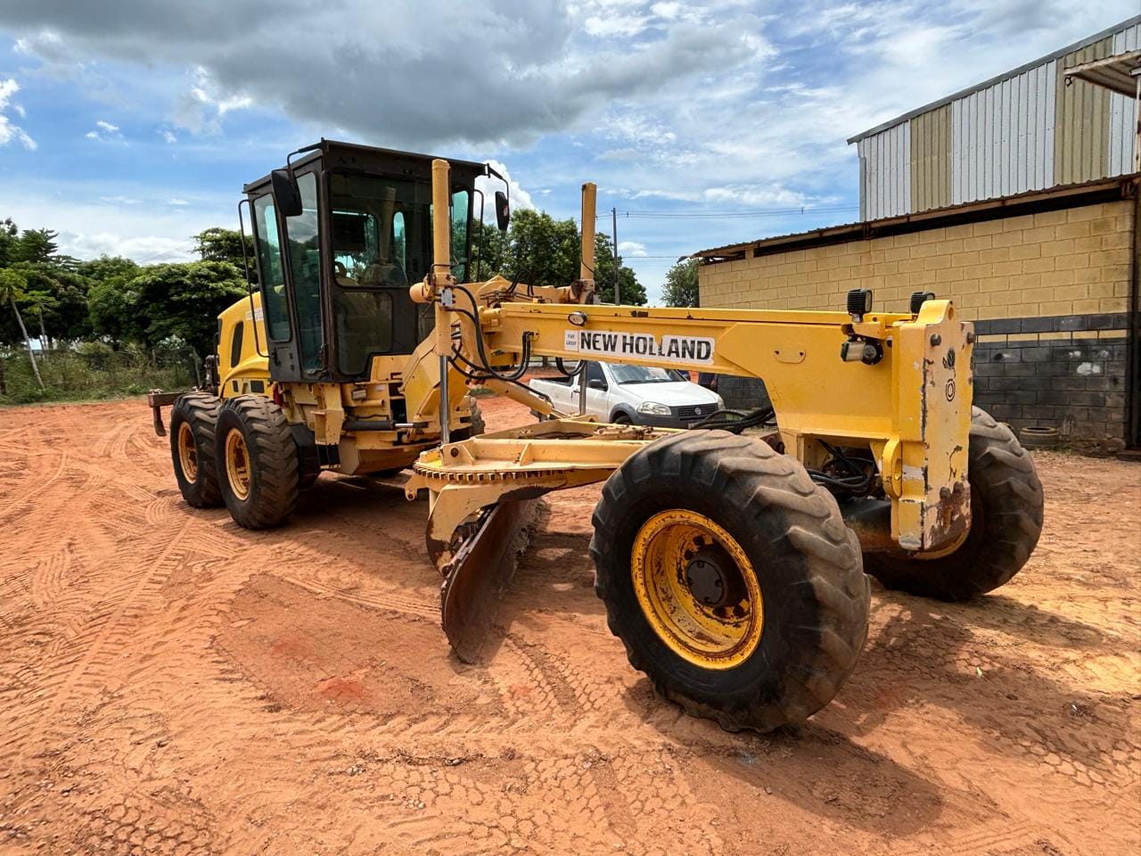 Motoniveladora New Holland RG170 2010 - Imagem 2