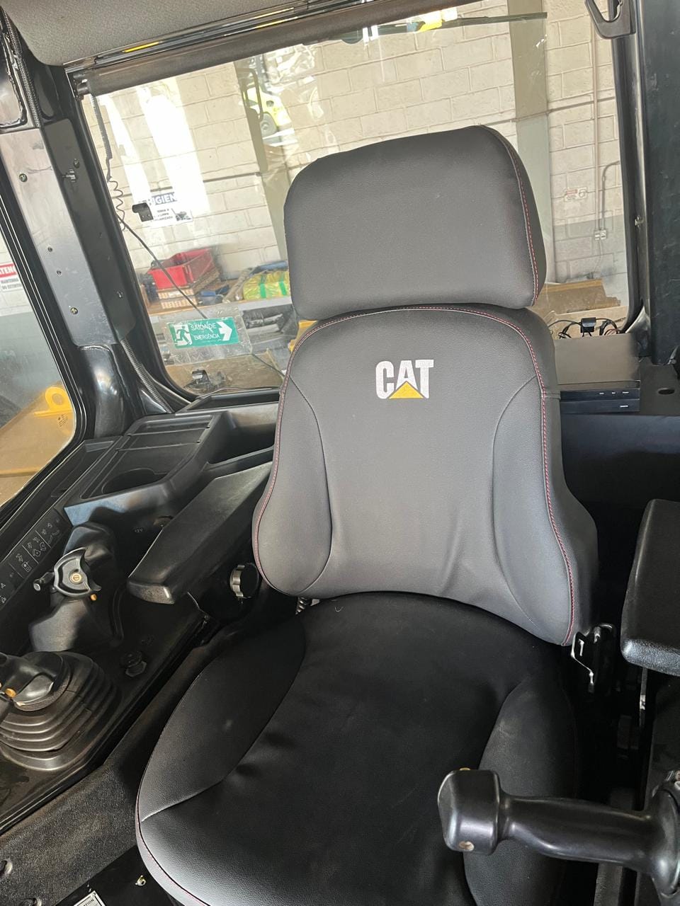 Trator de esteira Caterpillar D8T 2020 - Imagem 9