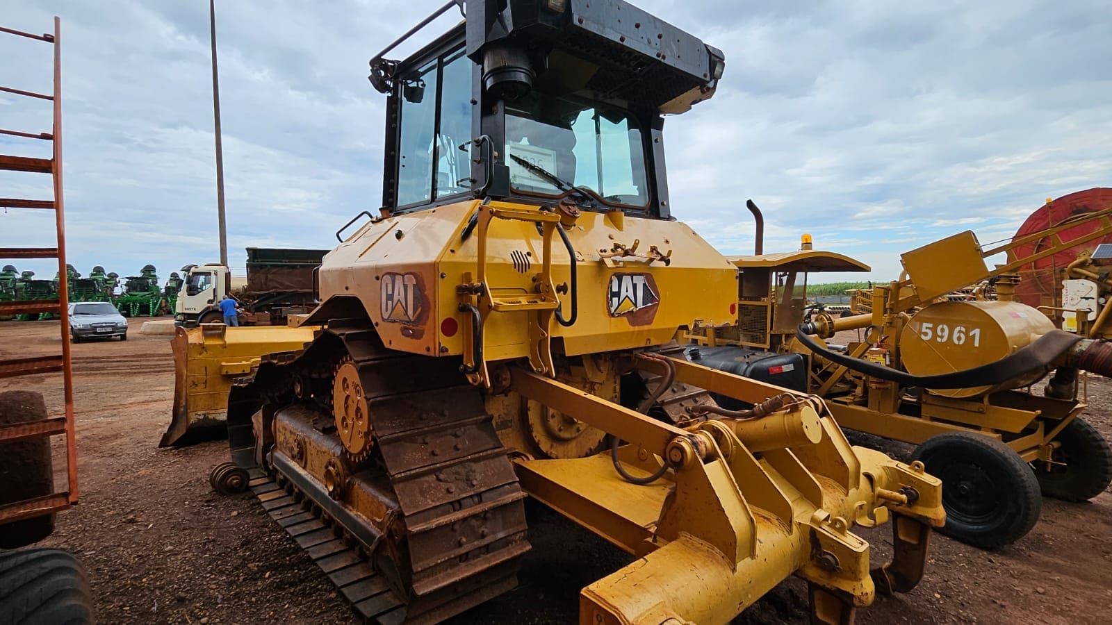Trator de esteira Caterpillar D5 2022 - Imagem 4