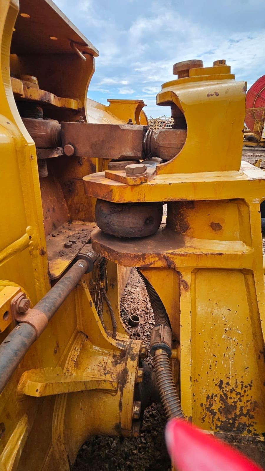 Trator de esteira Caterpillar D5 2022 - Imagem 12