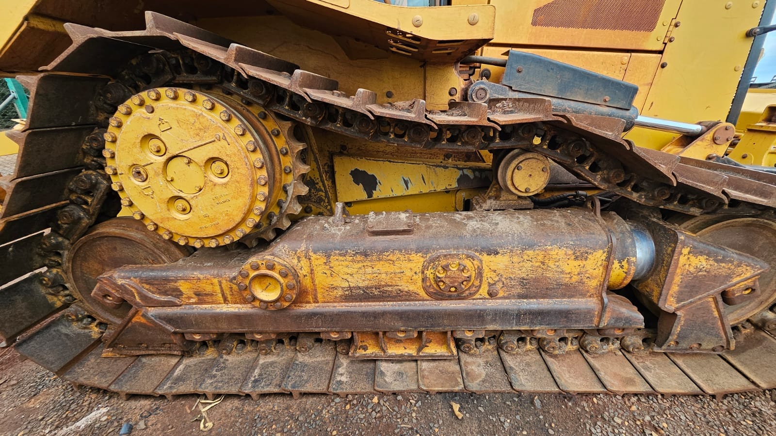 Trator de esteira Caterpillar D5 2022 - Imagem 15