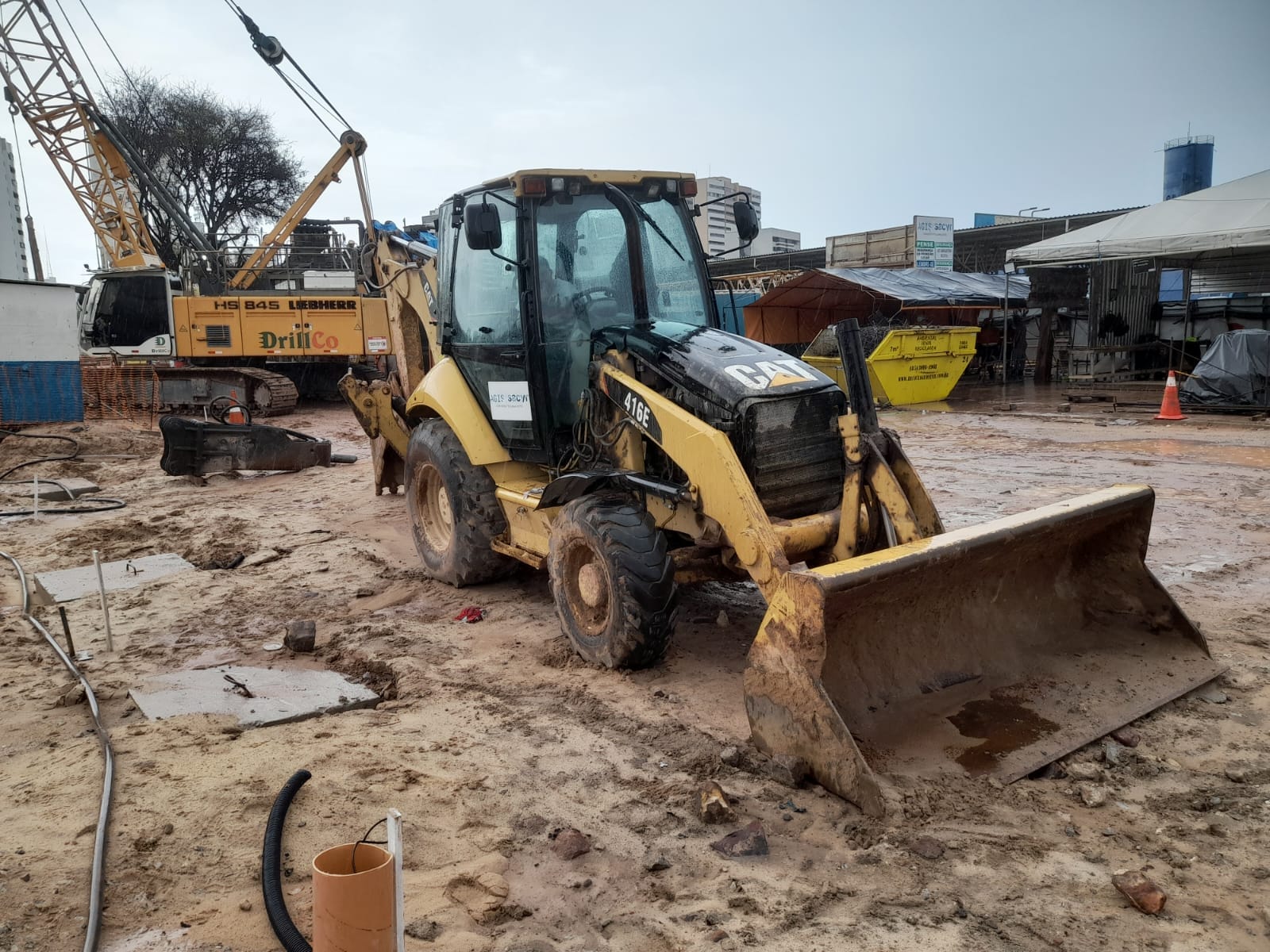 Retroescavadeira Caterpillar 416E 2011 - Imagem 3