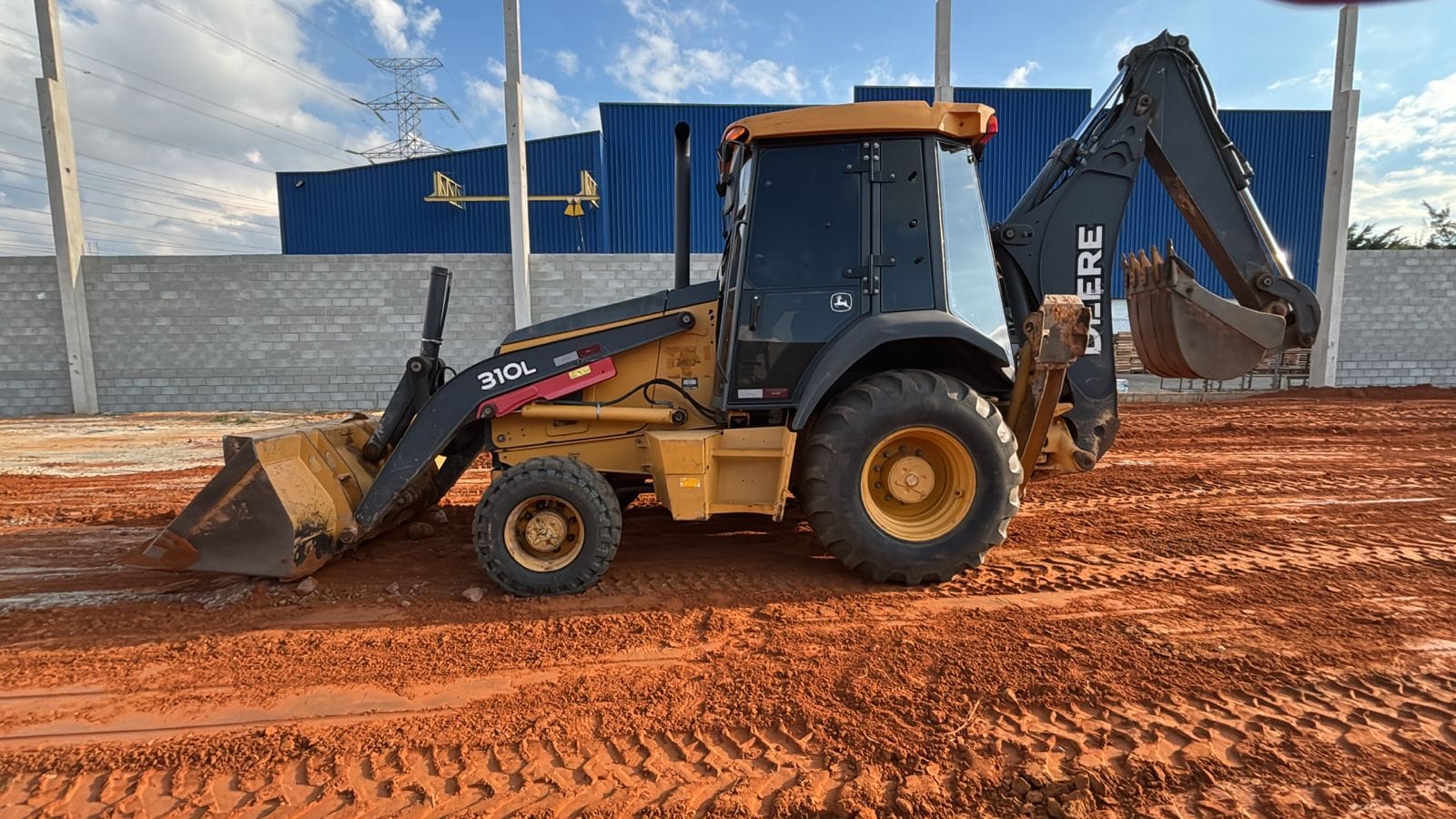 Retroescavadeira John Deere 310 L 2019 - Imagem 1