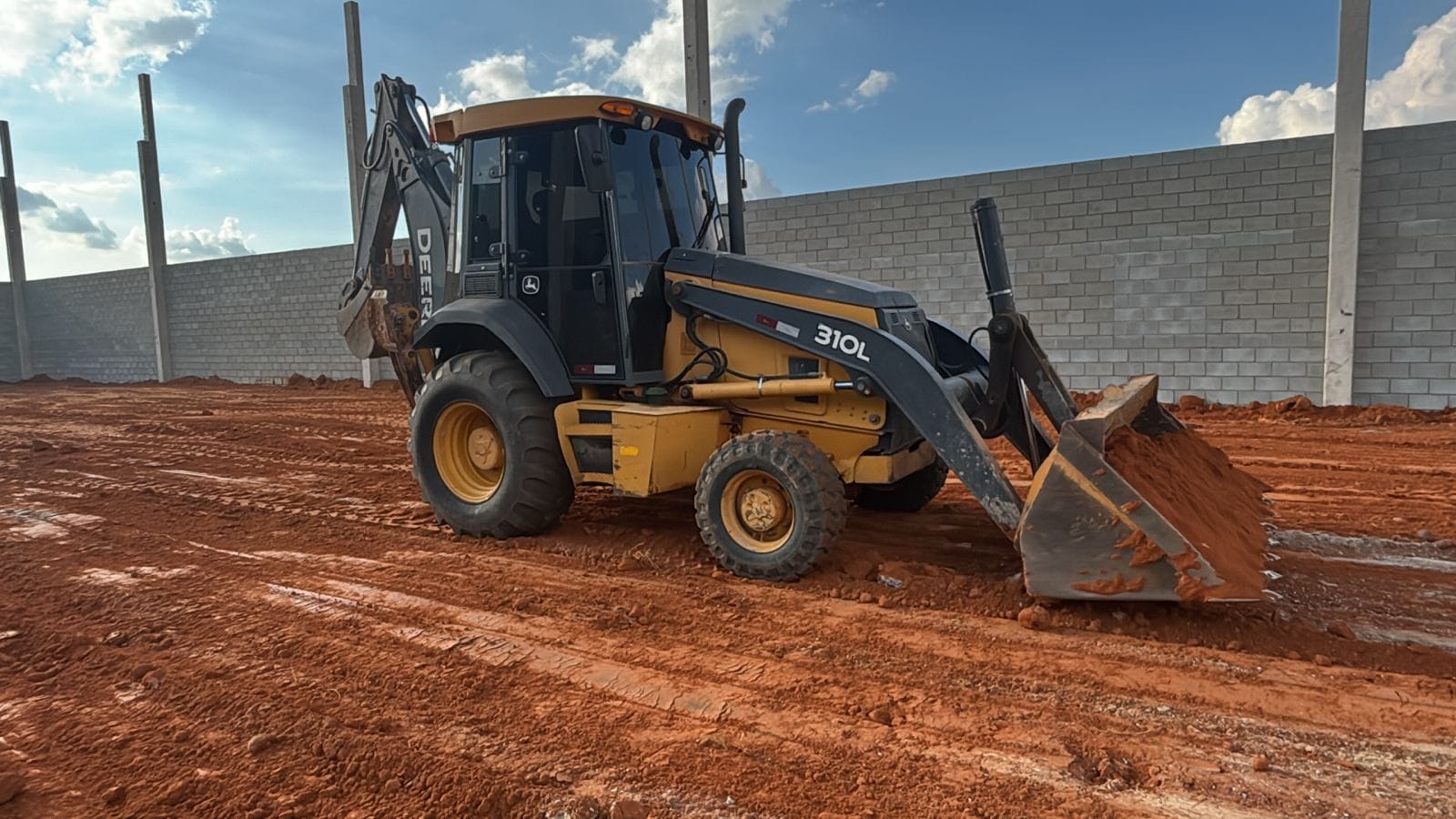 Retroescavadeira John Deere 310 L 2019 - Imagem 2