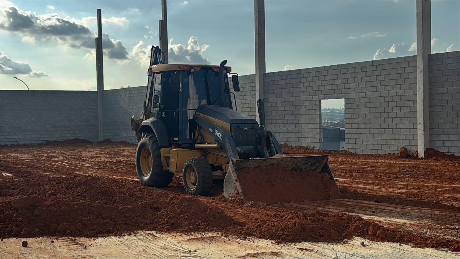 Retroescavadeira John Deere 310 L 2019 - Imagem 4
