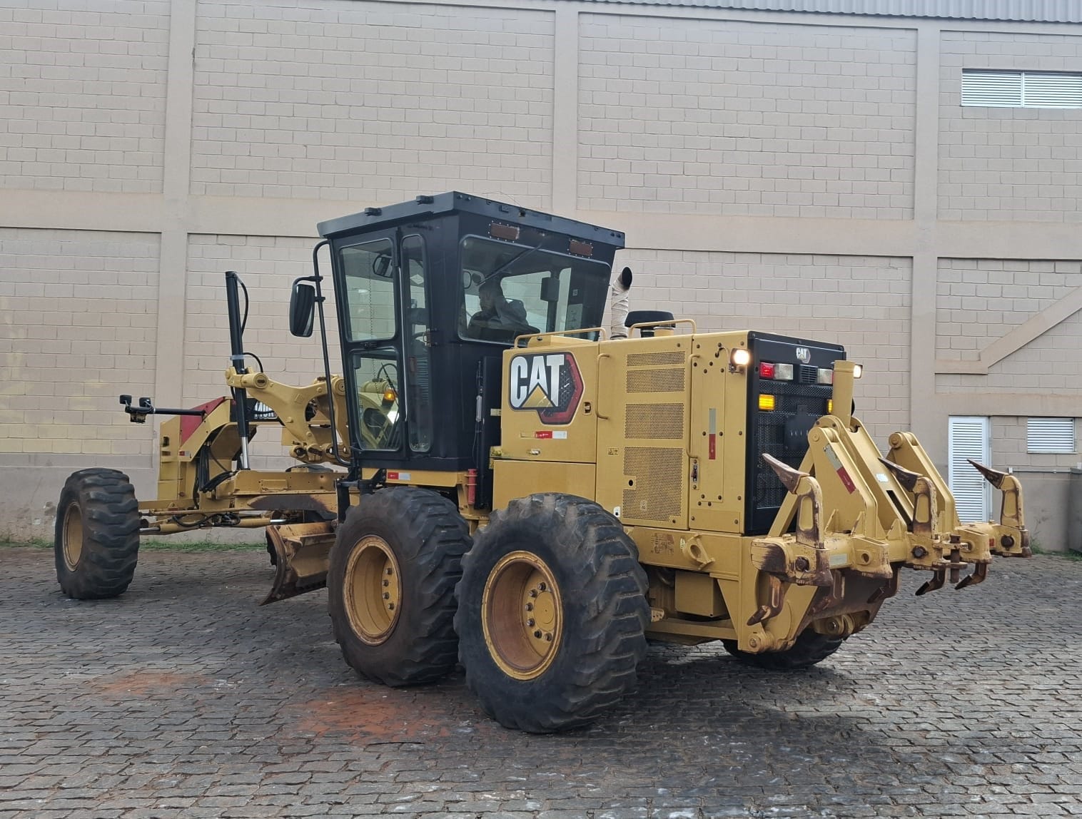 Motoniveladora Caterpillar 140K 2020 - Imagem 6