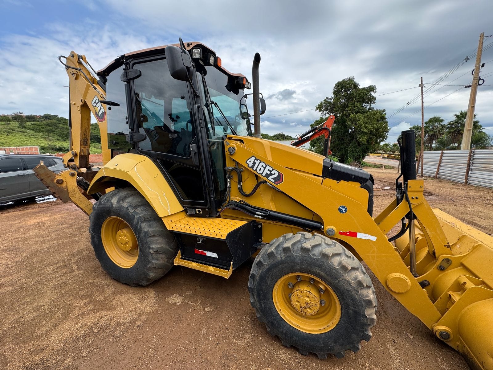 Retroescavadeira Caterpillar 416F 4X4 AC 2021 - Imagem 3