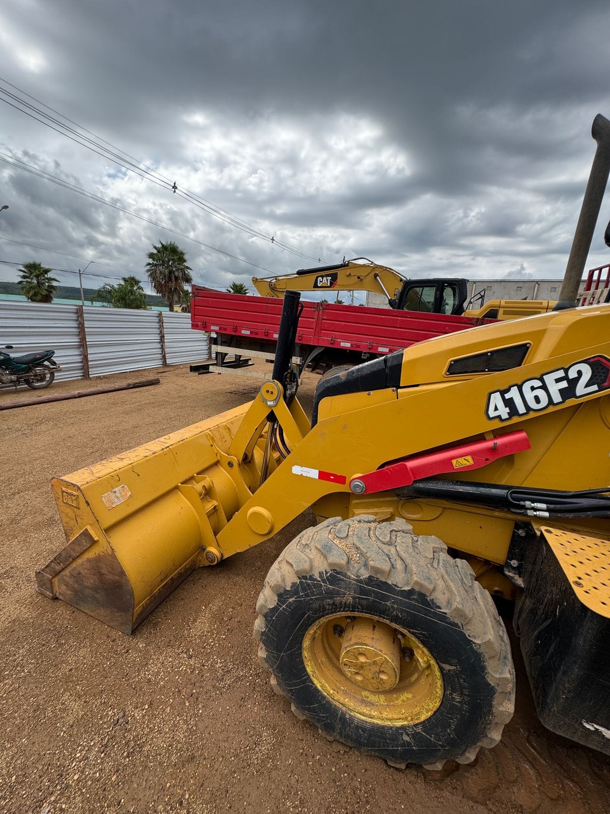 Retroescavadeira Caterpillar 416F 4X4 AC 2021 - Imagem 9