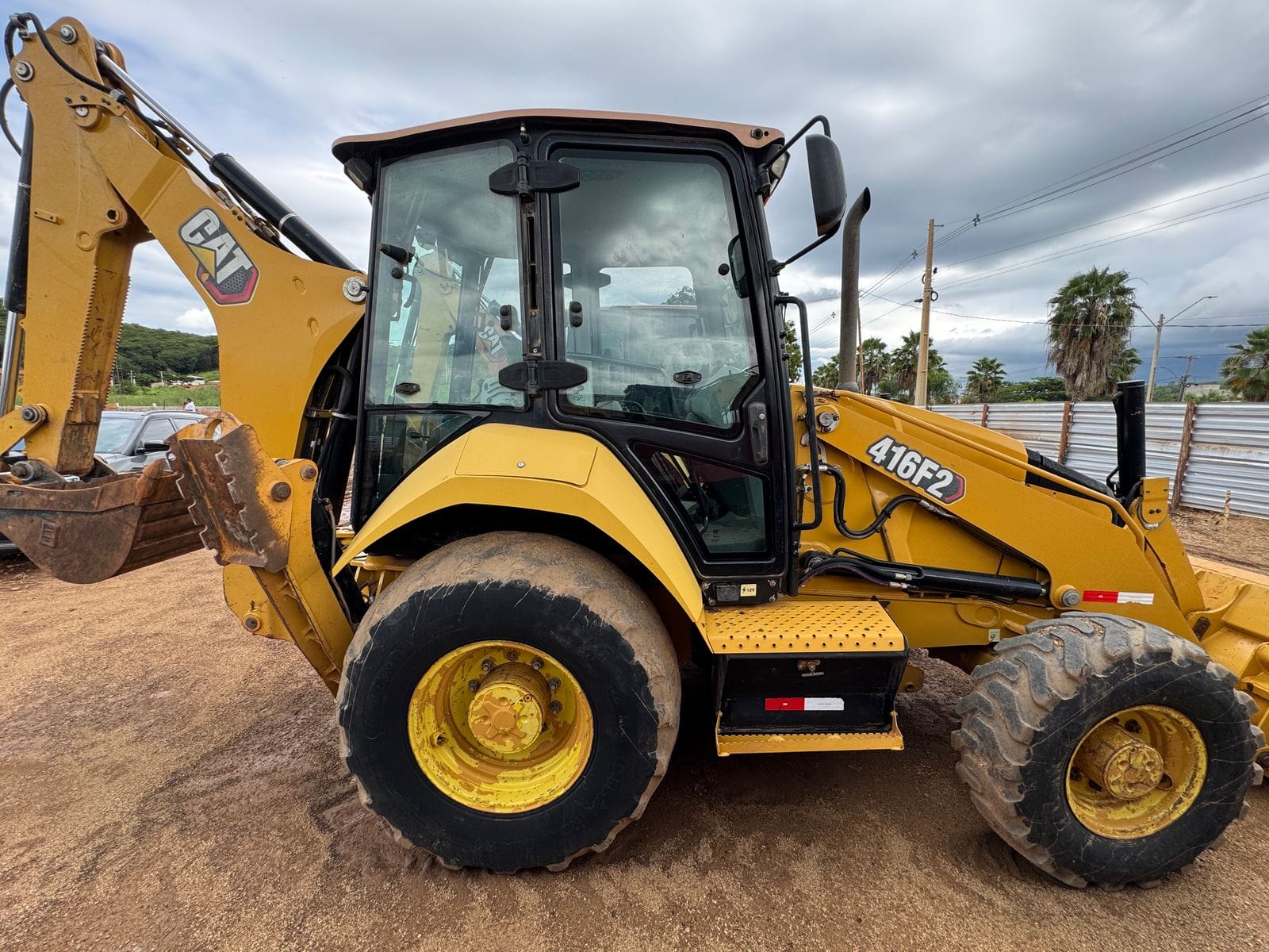 Retroescavadeira Caterpillar 416E 4X4 AC 2021 - Imagem 3