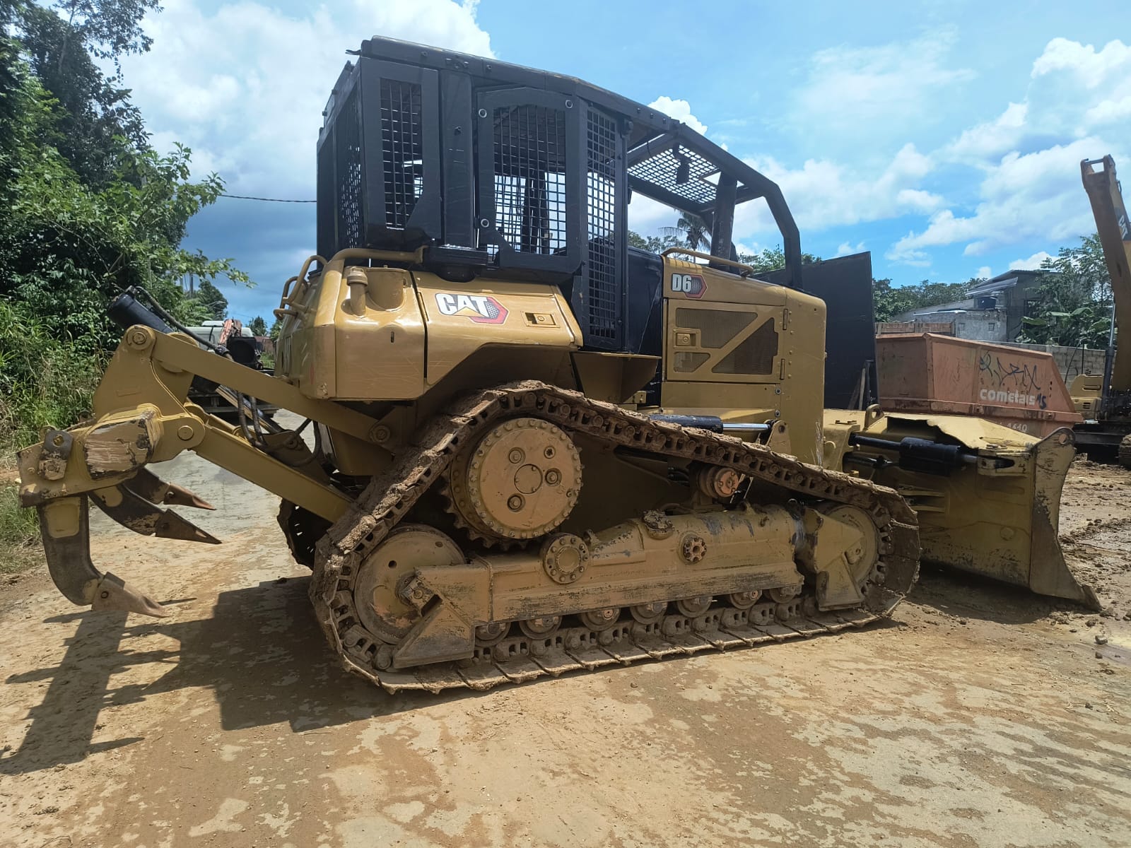 Trator de esteira Caterpillar D6N 2009 - Imagem 6