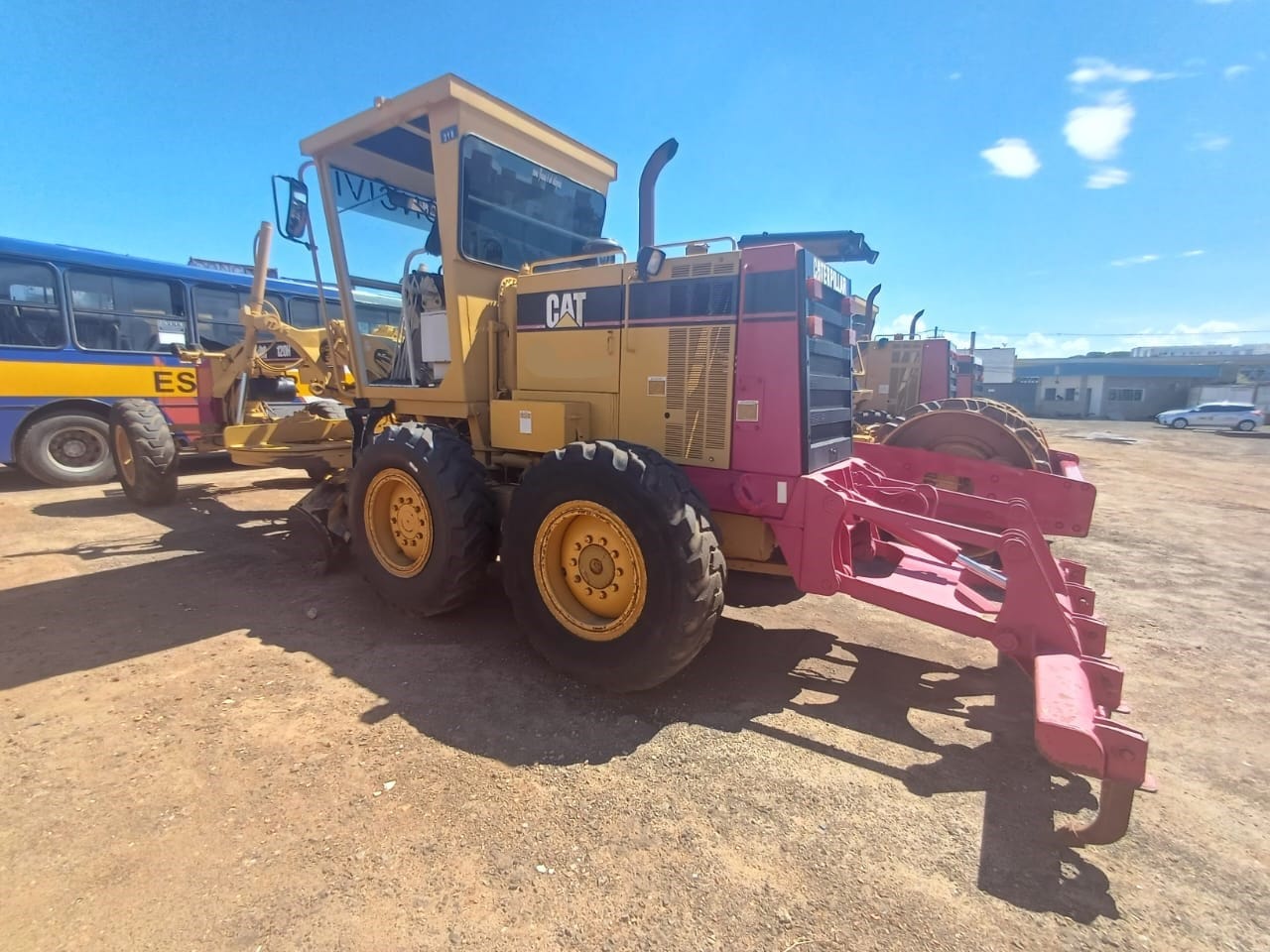 Motoniveladora Caterpillar 120H 2001 - Imagem 4