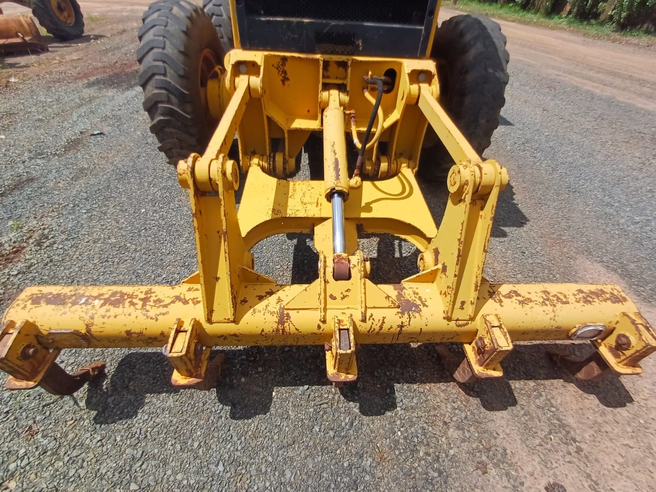 Motoniveladora Caterpillar 120H 1998 - Imagem 5