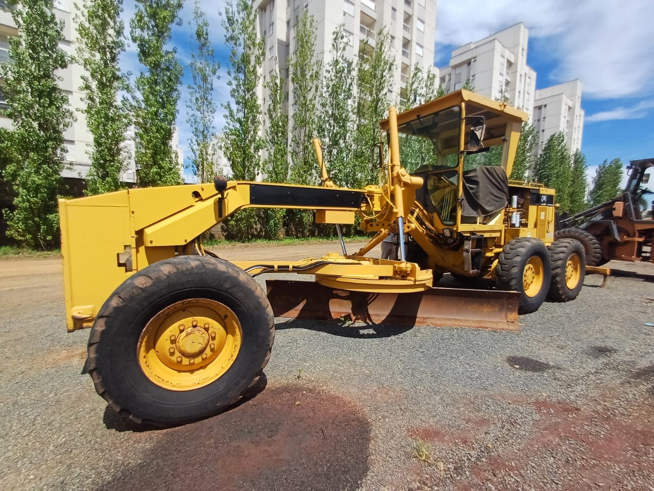 Motoniveladora Caterpillar 120H 1998 - Imagem 11
