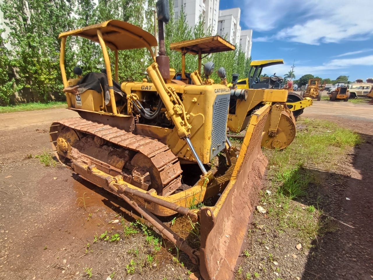 Trator de esteira Caterpillar D6C 1976 - Imagem 2