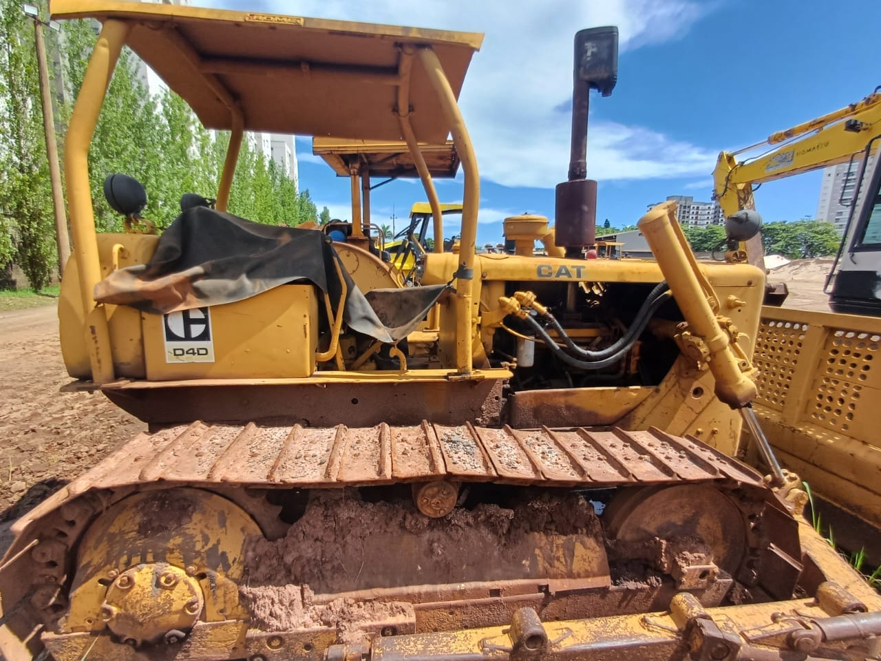 Trator de esteira Caterpillar D6C 1976 - Imagem 6