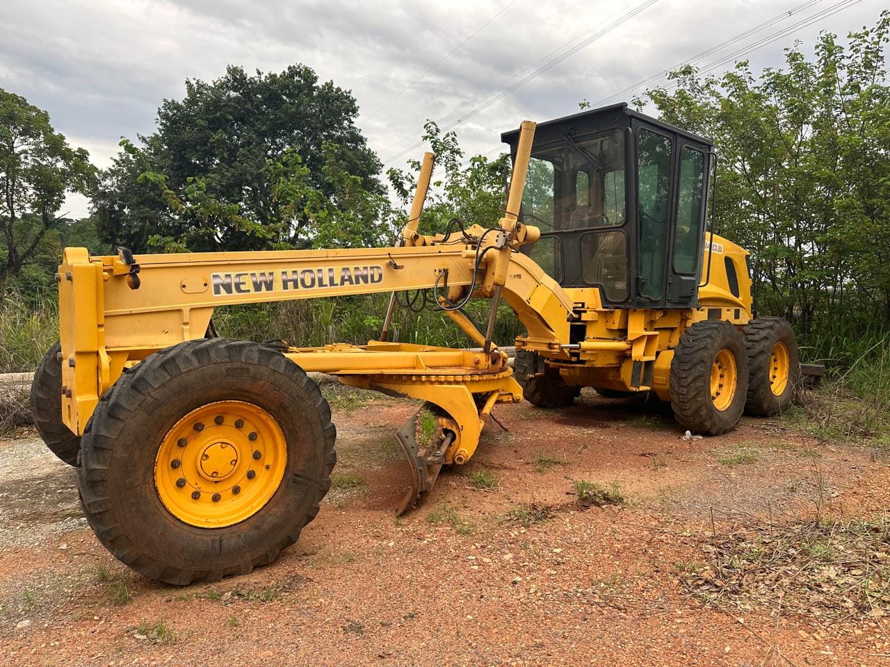 Motoniveladora New Holland RG140 2005 - Imagem 2