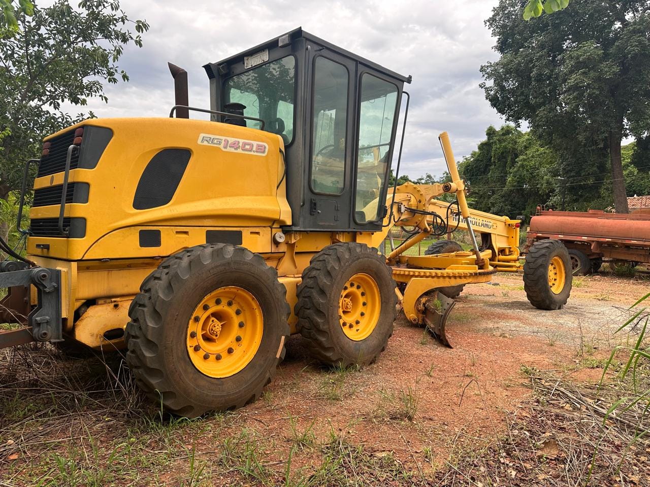 Motoniveladora New Holland RG140 2005 - Imagem 3