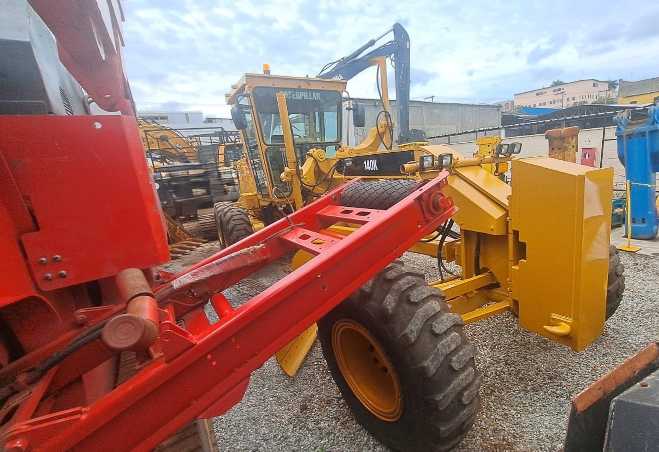 Motoniveladora Caterpillar 140K 2013 - Imagem 6