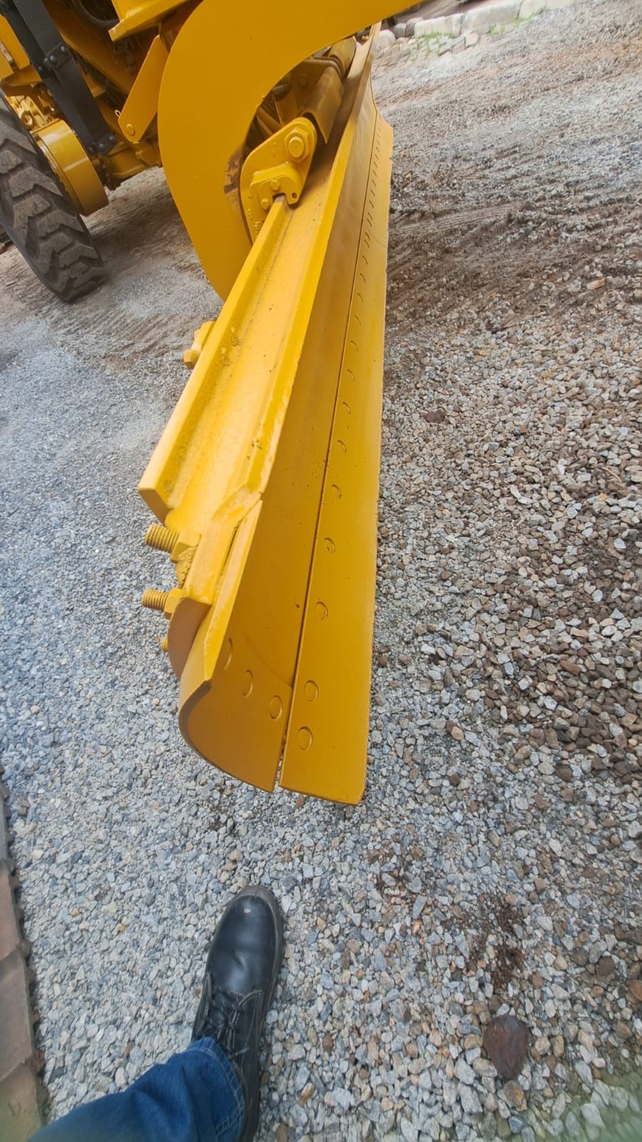 Motoniveladora Caterpillar 140K 2013 - Imagem 8
