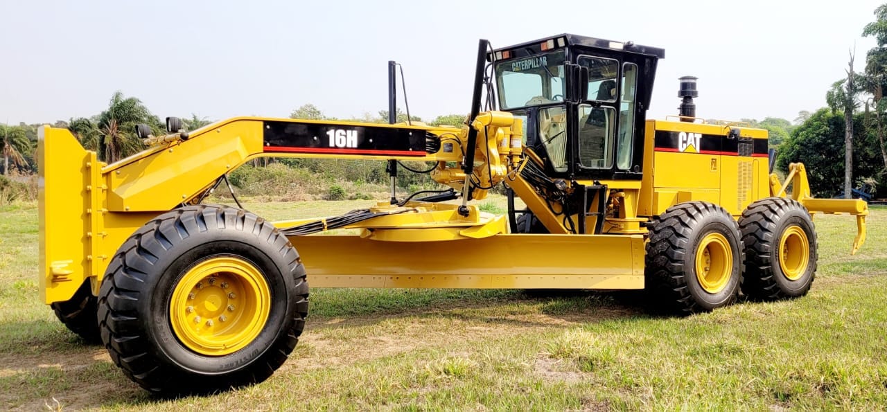 Motoniveladora Caterpillar 16H 2001 - Imagem 4