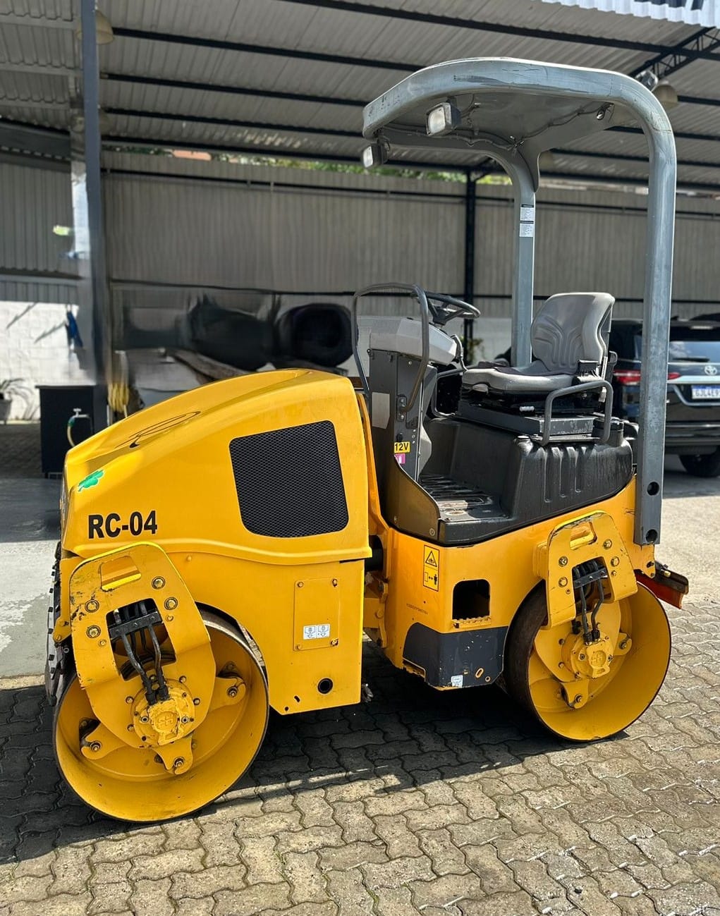 Rolo compactador Volvo DD-90HF 2015 - Imagem 1