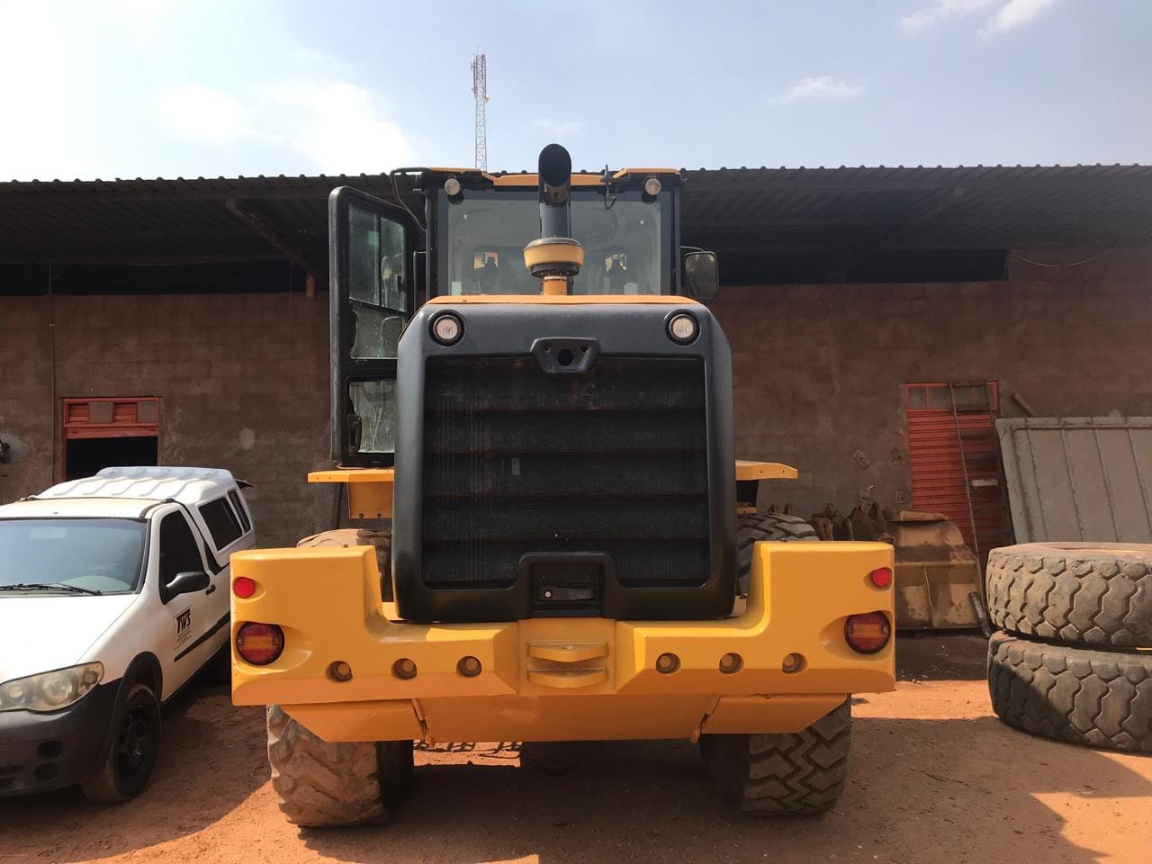 Pá Carregadeira Caterpillar 938 K 2014 - Imagem 6