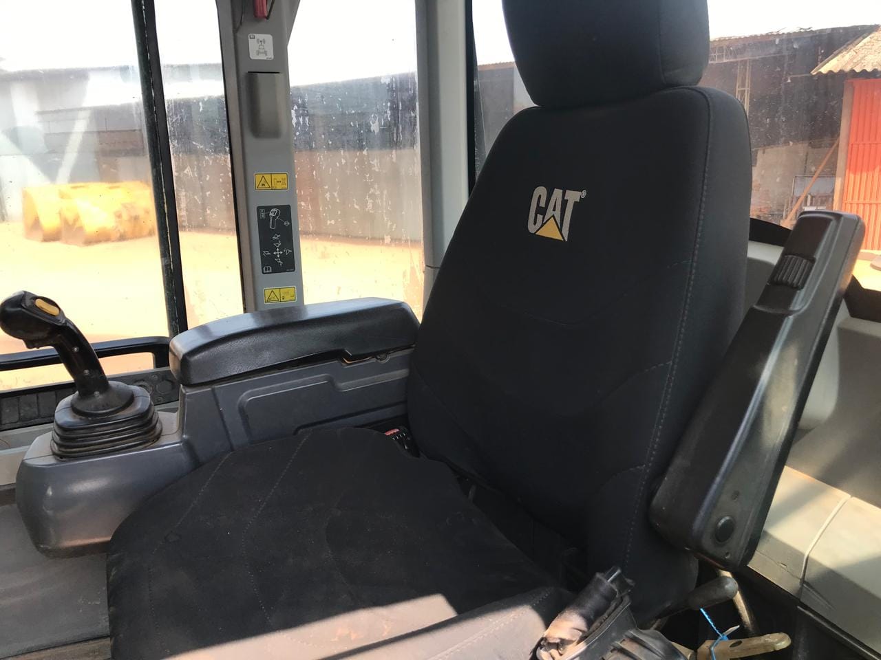 Pá Carregadeira Caterpillar 938 K 2014 - Imagem 9