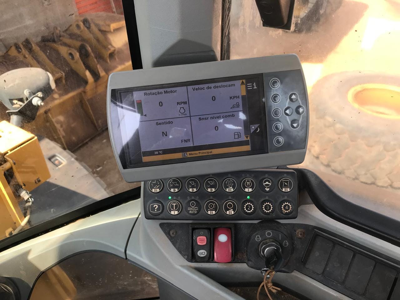 Pá Carregadeira Caterpillar 938 K 2014 - Imagem 12