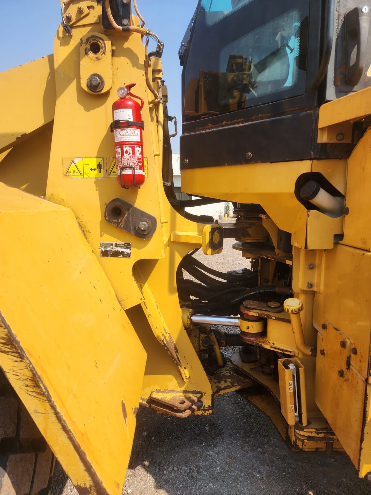 Pá Carregadeira Caterpillar 938H 2011 - Imagem 7