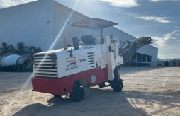 Fresadora de asfalto Wirtgen W1000L 2009 - Imagem 3