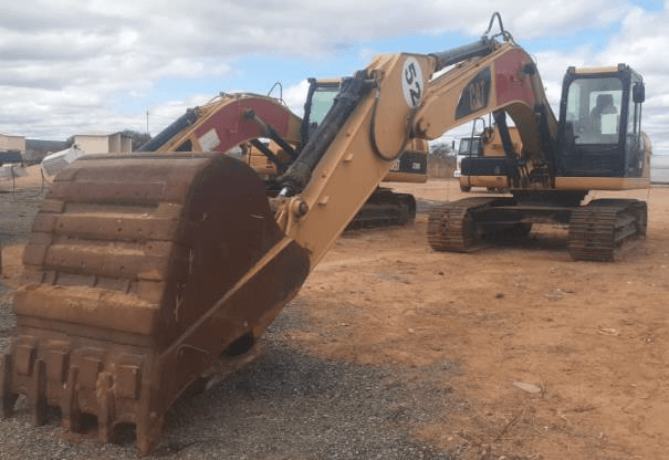 Escavadeira Caterpillar 320D 2013 - Imagem 1