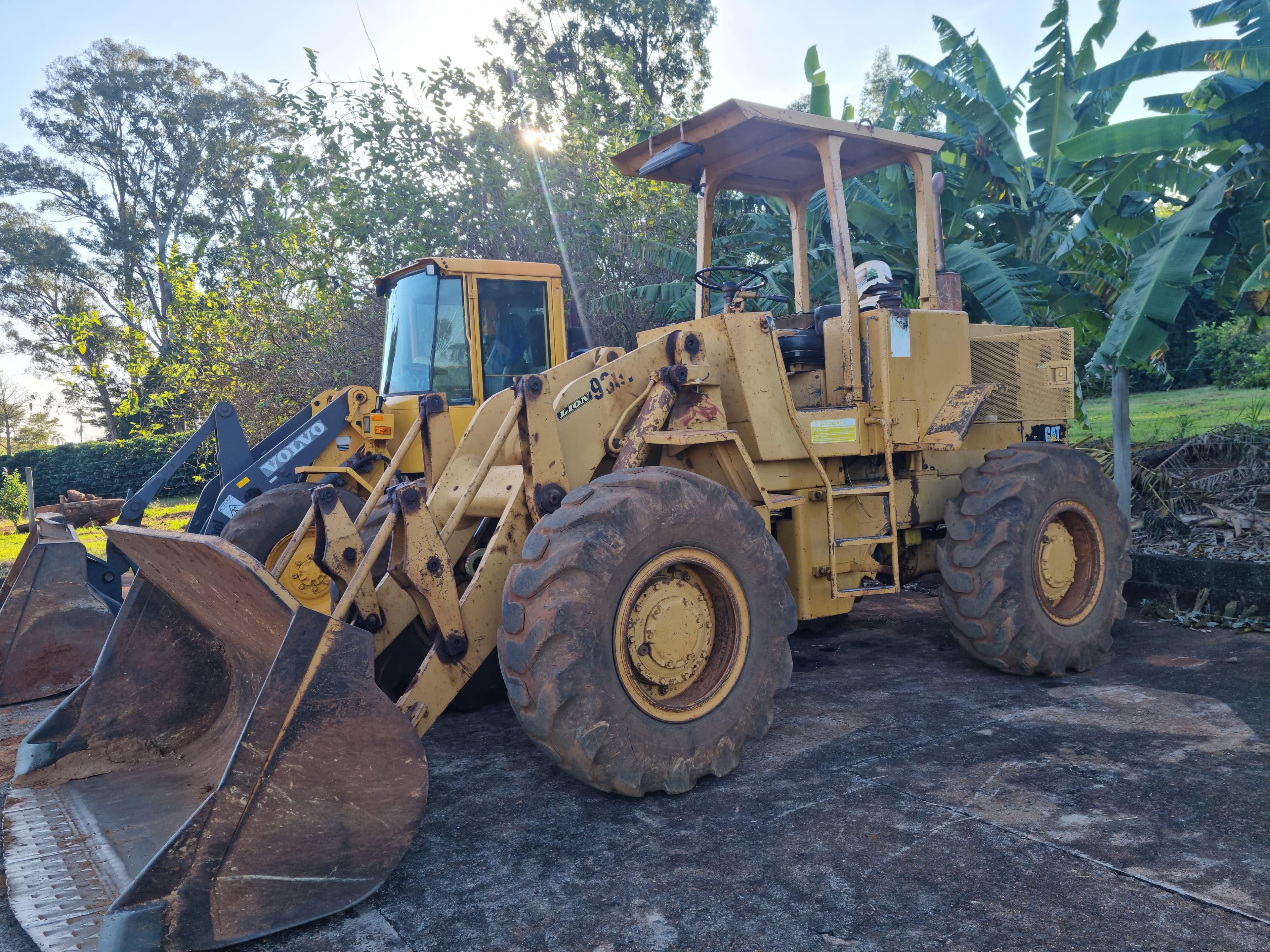 Pá Carregadeira Caterpillar 930T 1992 - Imagem 1