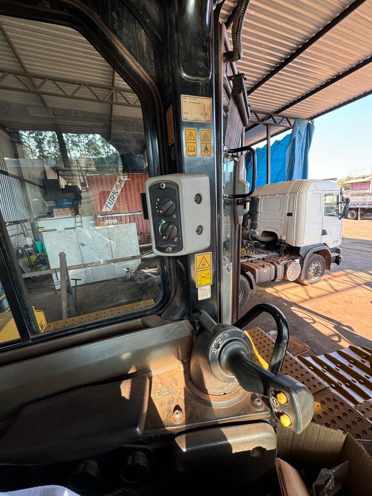 Trator de esteira Caterpillar D8T 2019 - Imagem 10