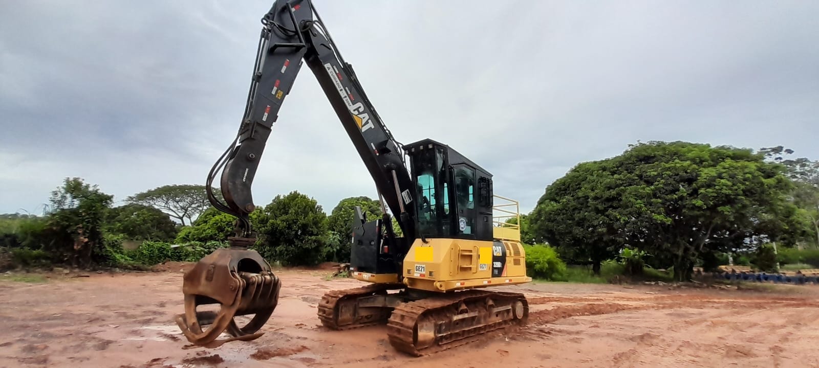 Escavadeira Caterpillar 320 D2 FM 2018 - Imagem 1