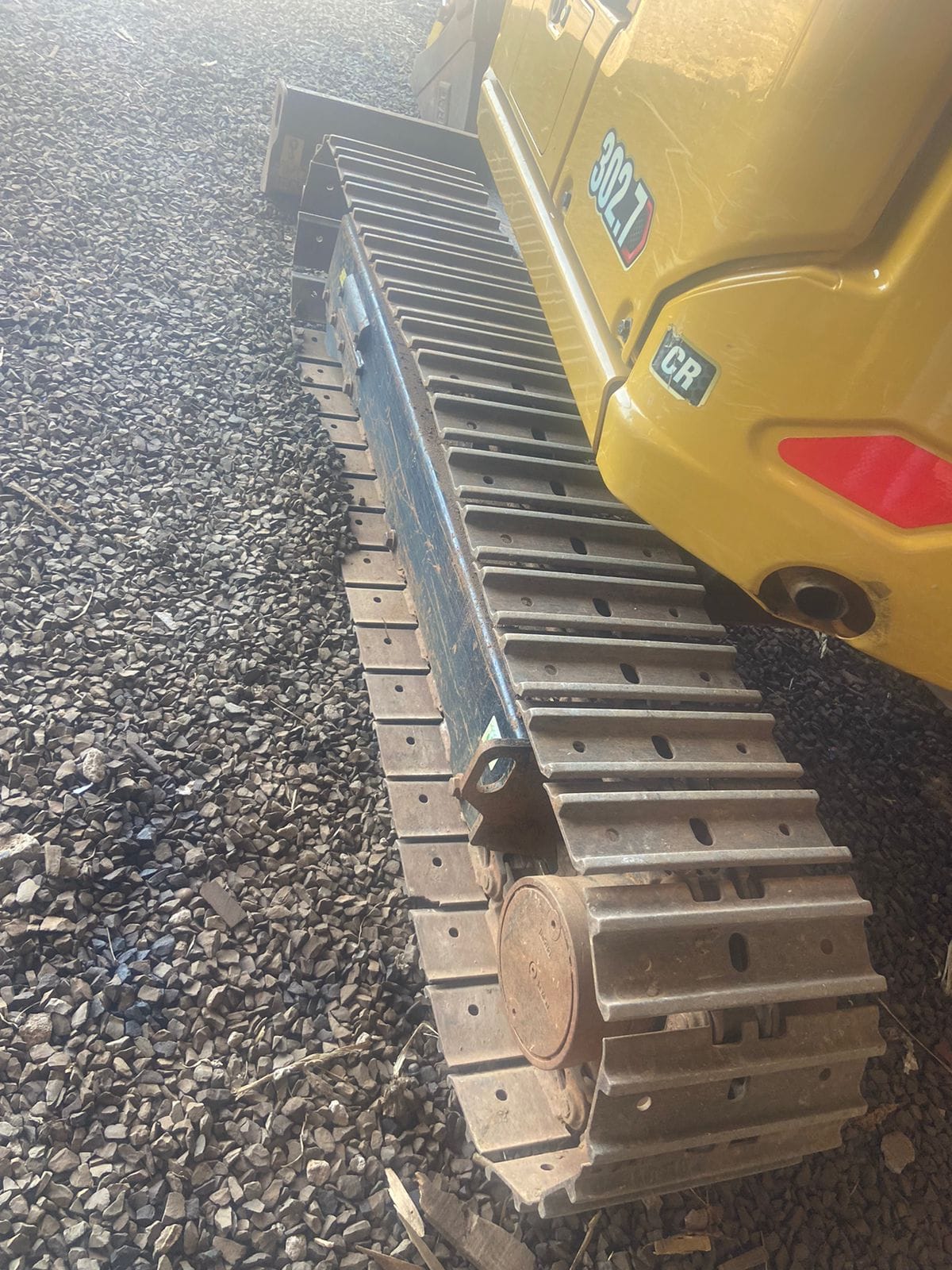 Mini Escavadeira Caterpillar 302.7D 2021 - Imagem 3