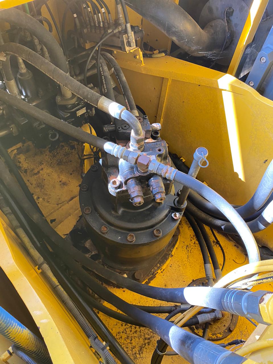 Escavadeira New Holland E385c 2015 - Imagem 3