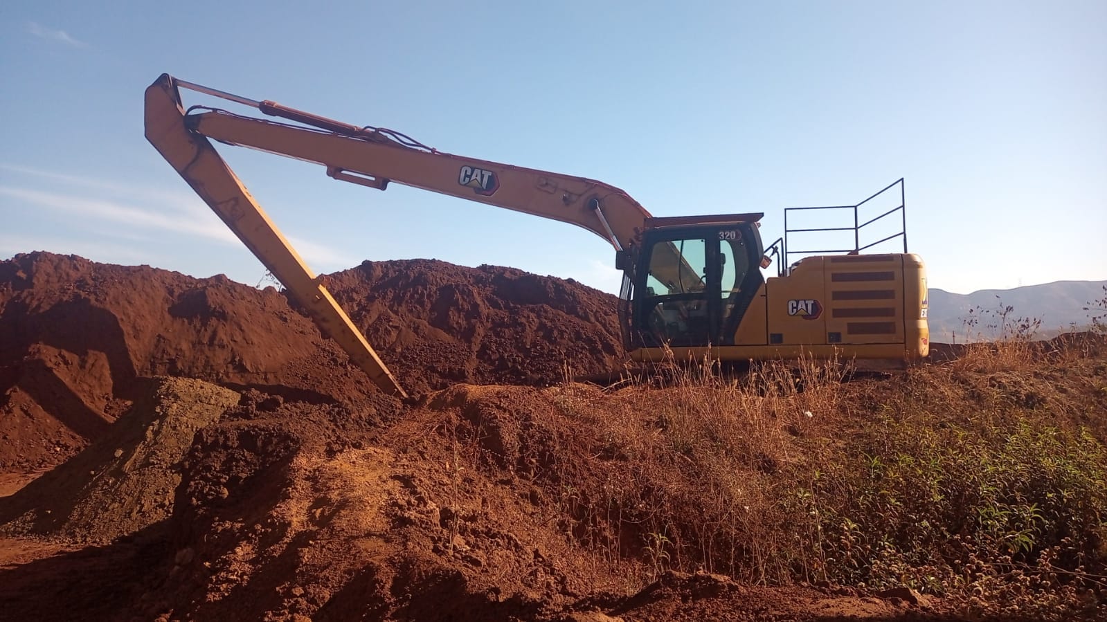 Escavadeira Caterpillar 320D (LONGREACH) 2021 - Imagem 1