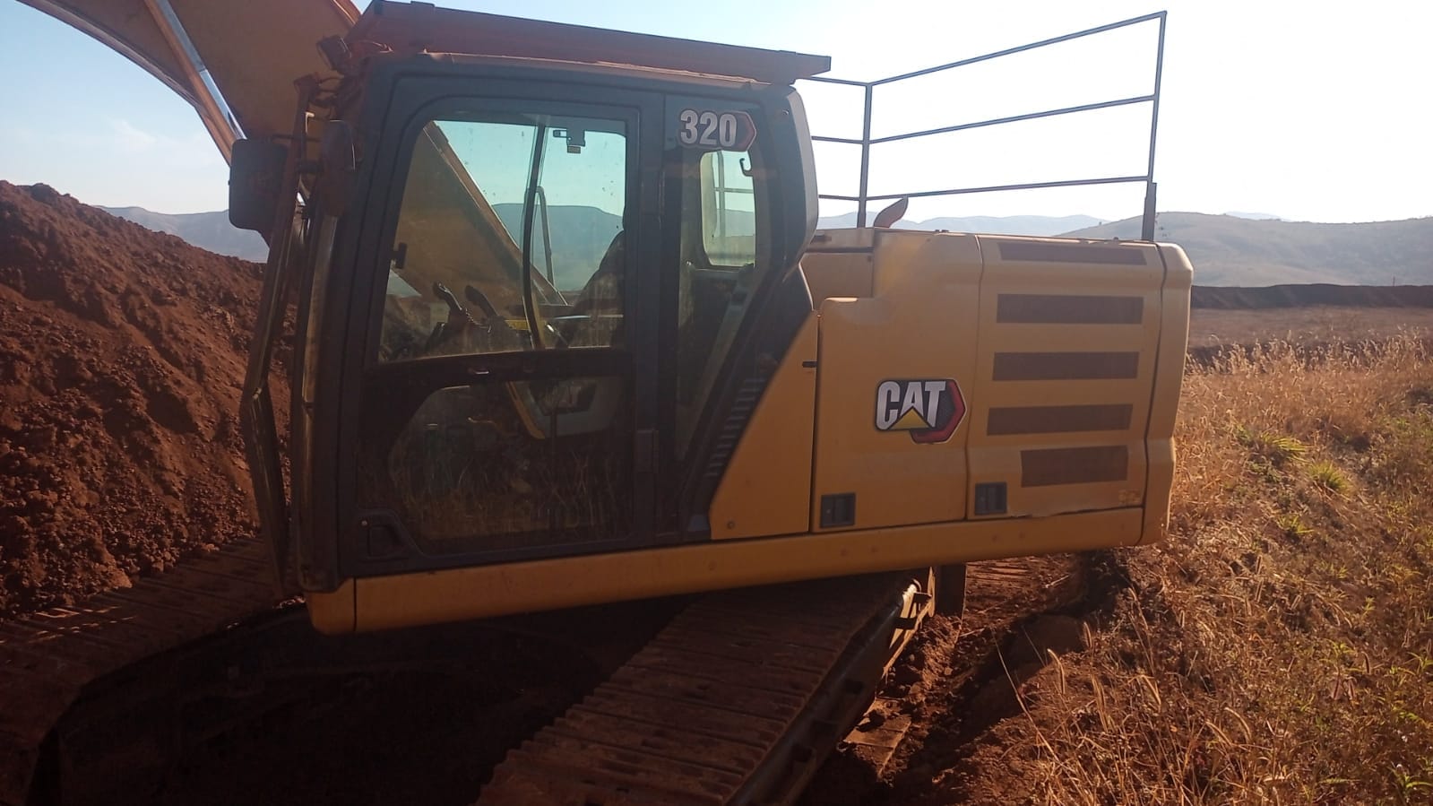 Escavadeira Caterpillar 320D (LONGREACH) 2021 - Imagem 3