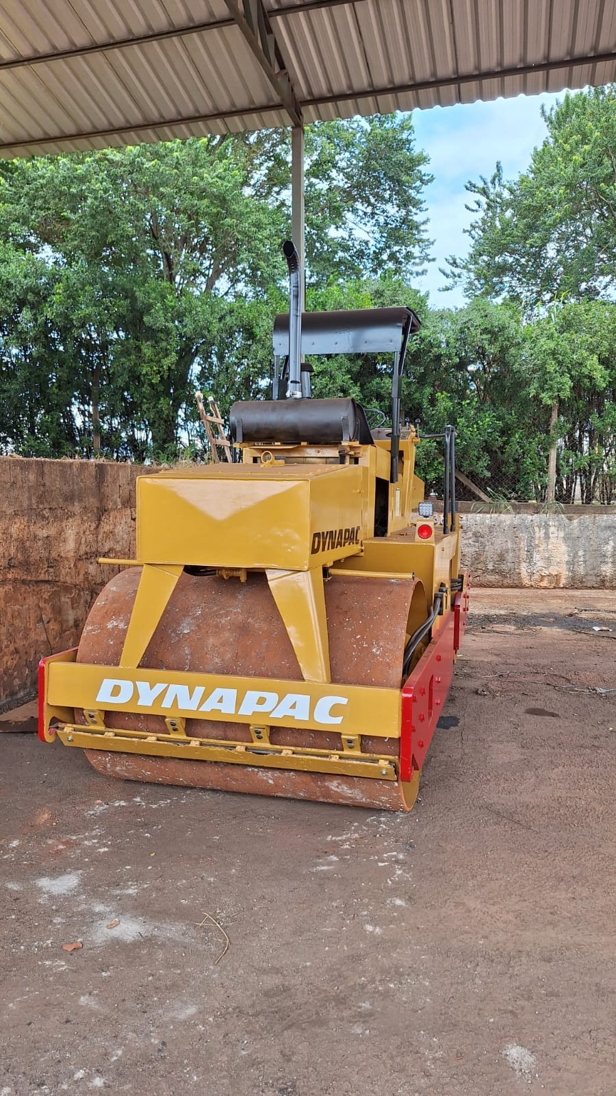 Rolo compactador Dynapac CC34 1984 - Imagem 1