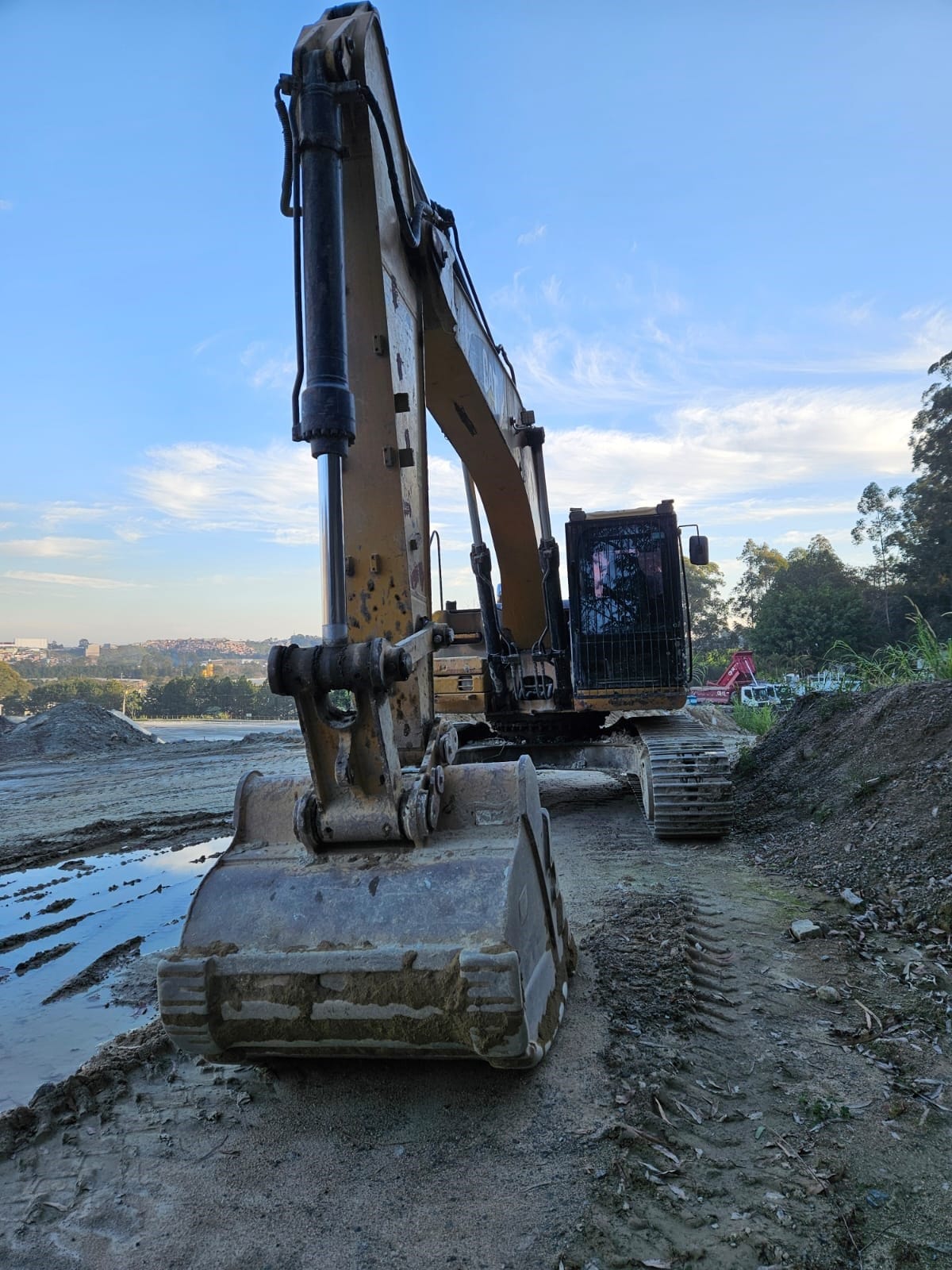 Escavadeira Caterpillar 323D 2013 - Imagem 5