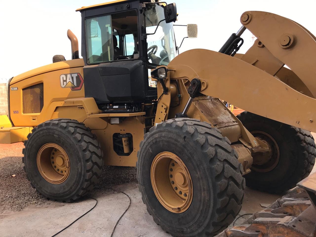 Pá Carregadeira Caterpillar 938 K 2017 - Imagem 1