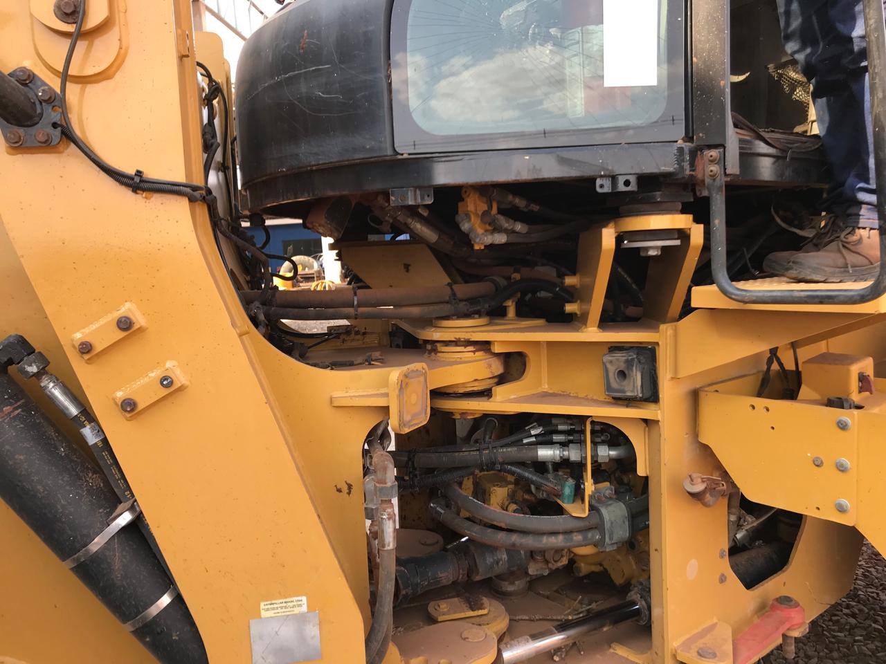 Pá Carregadeira Caterpillar 938 K 2017 - Imagem 13