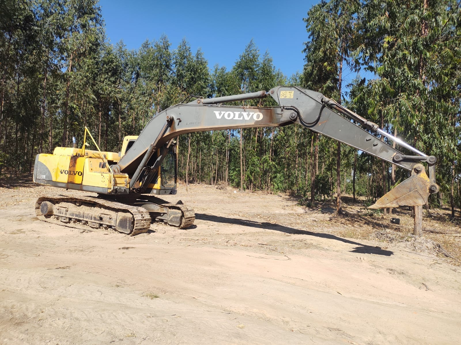 Escavadeira Volvo EC210B 2011 - Imagem 2